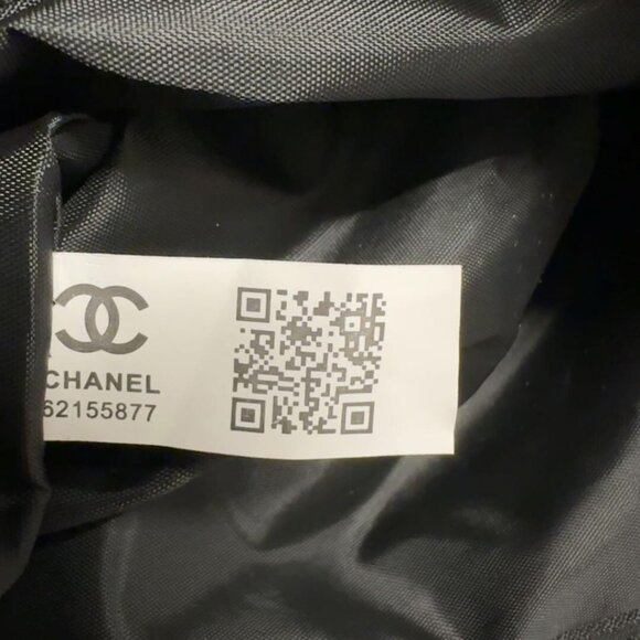 Auth CHANEL MAKE UP cosmetic bag with 20 makeup and jewelry items LOT - Picture 2 of 10